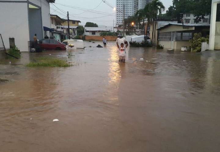 500 casas afectadas por inundaciones