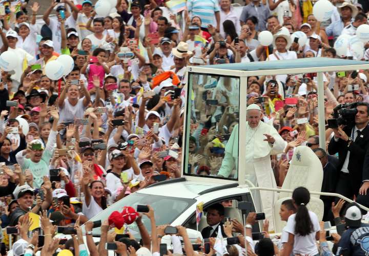 El papa Francisco, es el primer pontífice que visita esta ciudad de los Llanos Orientales y capital del departamento del Meta. EFE