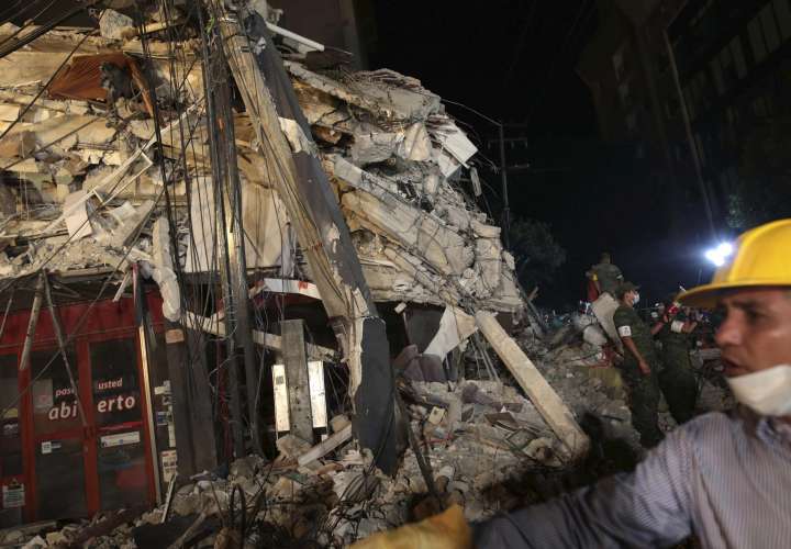 Confirman muerte de panameña tras terremoto en México