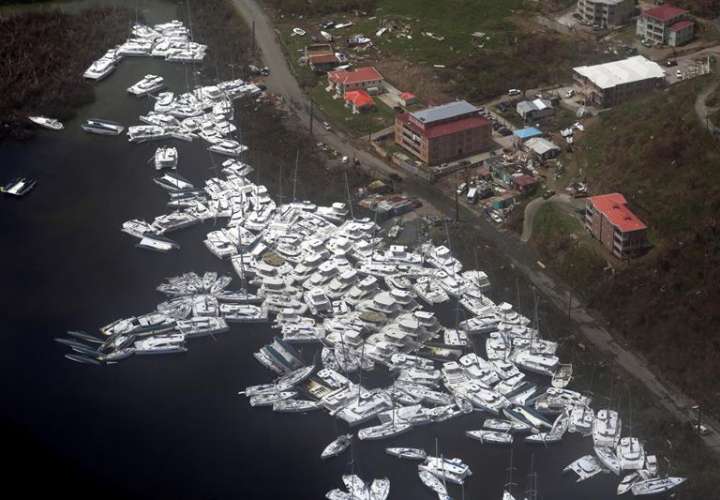 Efecto en el puerto del paso del huracán Irma y del huracán María en Tortola,Islas Vírgenes Británicas. EFE/Archivo