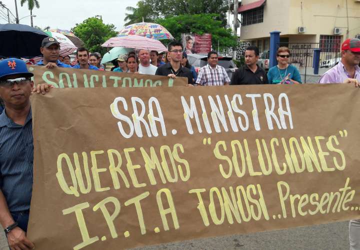 Huelga indefinida en el IPTA de Tonosí