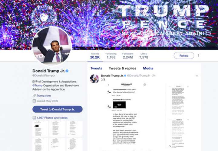 Esta imagen de la cuenta de Twitter de Donald Trump Jr. muestra una serie de mensajes directos que recibió de la cuenta de Twitter detrás del sitio web WikiLeaks.  /  AP