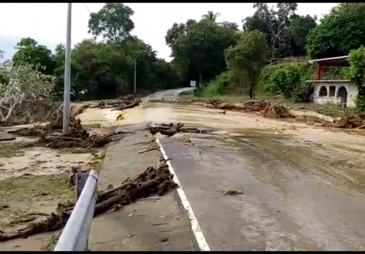 Calculan 400 casas afectadas por inundaciones en Tonosí 