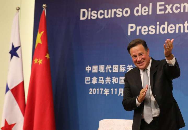 Varela busca atraer empresarios chinos a Panamá 