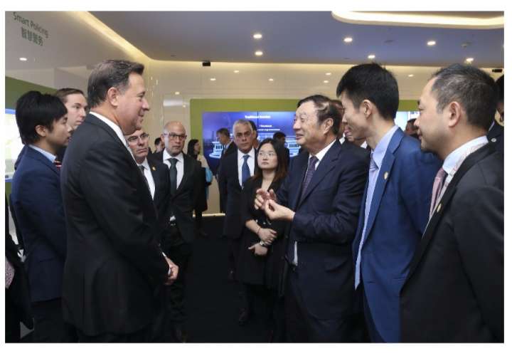 Huawei recibe a Varela en Beijing 
