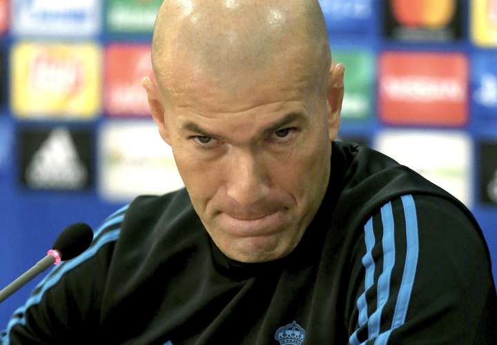 A Zinedine Zidane nada le roba la calma