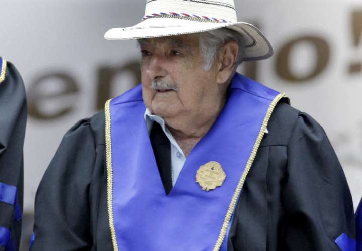 Mujica: concentración de la riqueza amenaza a la democracia