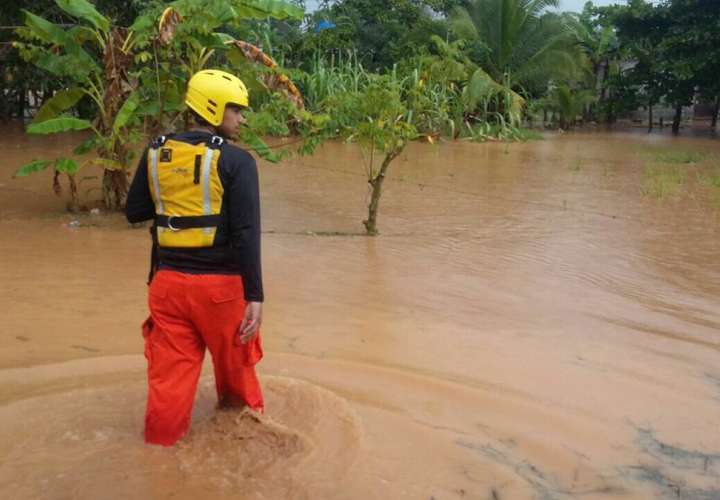 Residentes de Arraiján y La Chorrera afectados por inundaciones 