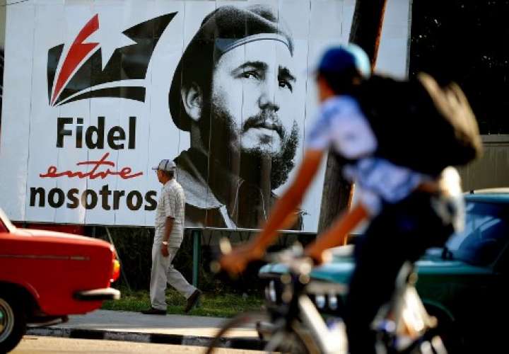 Rinden homenaje a Fidel Castro en el primer aniversario de su muerte