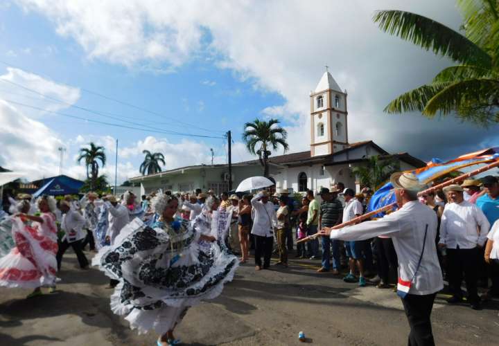 Pedasí celebró XV del Desfile de carretas.  /  Foto: Zenaida Vásquez