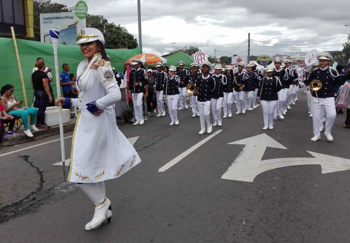Desfiles marcan fiesta en La Chorrera y Boquete
