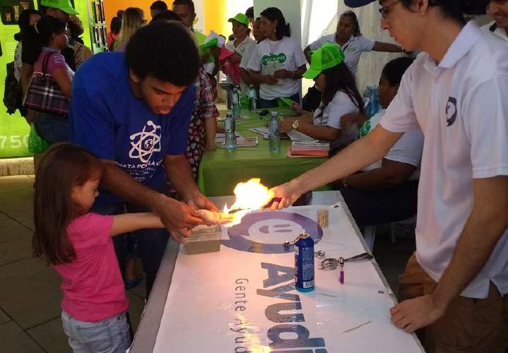 Investigadores buscan popularizar la ciencia en Panamá
