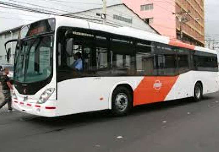 Pasaje de metrobús en Colón será de B/.0.35 