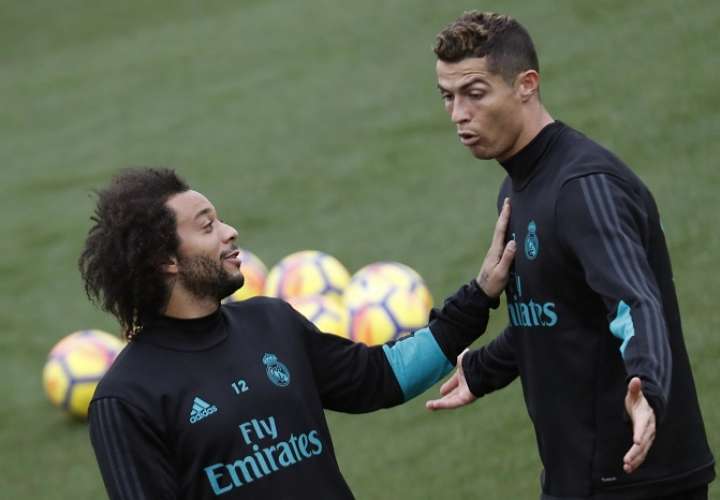 Marcelo y Cristiano Ronaldo se alistan para el Mundial de Clubes/ AP