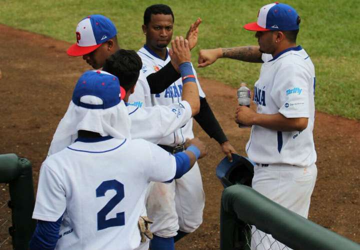La selección de Béisbol de Panamá perdió 2-1 ante Nicaragua en el partido de la primera fase. Foto: Pandeportes/ Cortesía