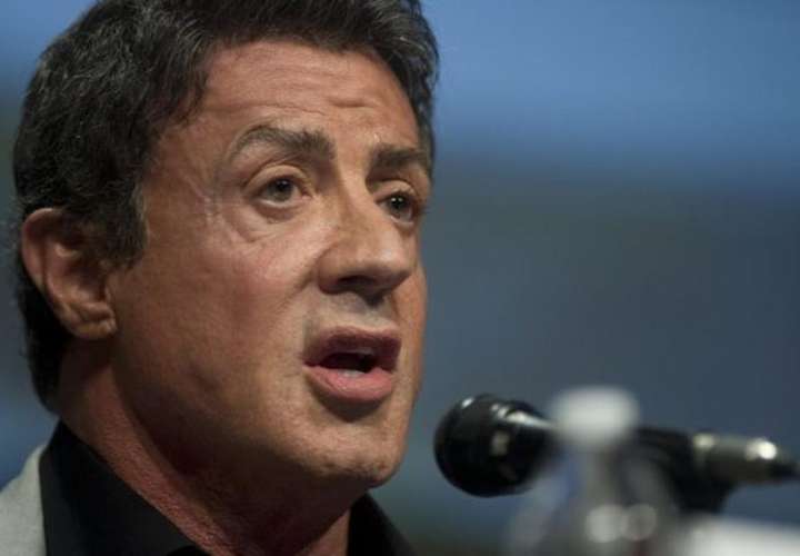 Sylvester Stallone niega haber violado a una mujer en los años 90