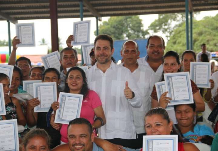 Fiscal Electoral pide investigación contra Etchelecu y Cortizo