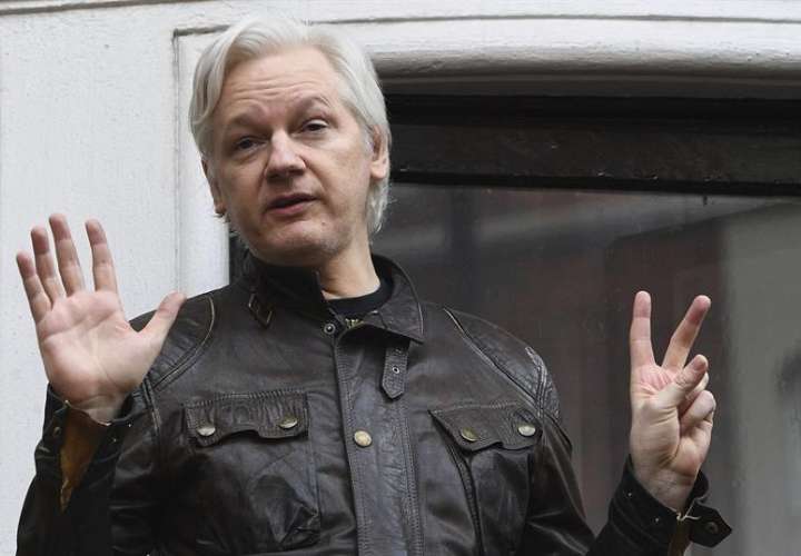 El Gobierno británico ha rechazado la petición de Ecuador para otorgar al australiano Julian Assange, fundador de WikiLeaks, un estatus diplomático. EFE/Archivo