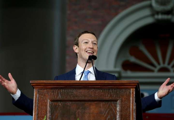 Facebook dará prioridad a los contenidos personales frente a los corporativos Mark Zuckerberg, CEO y fundador de Facebook.