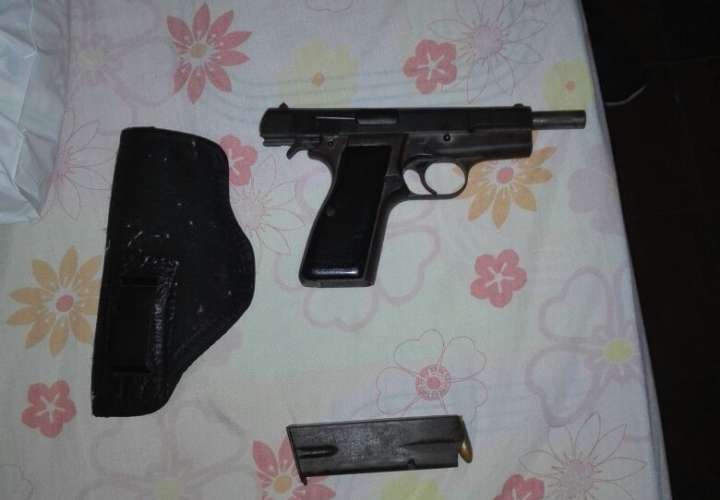 Sacan más armas y droga en San Miguelito