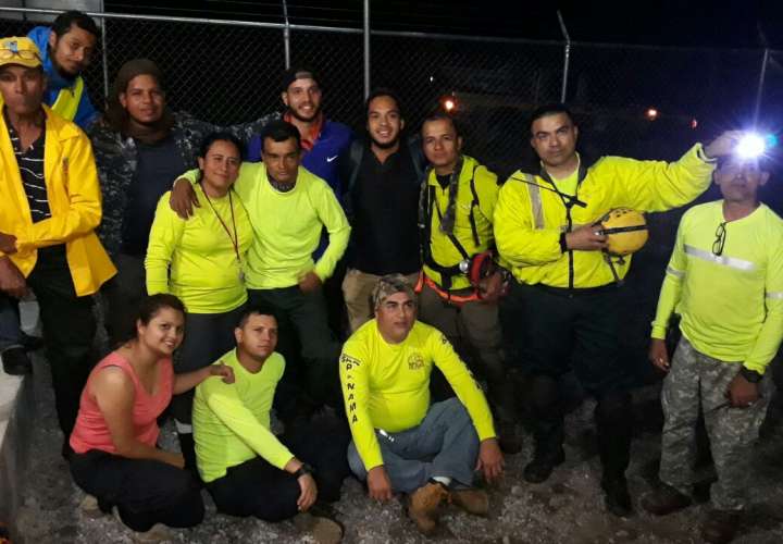 El rescate de los excursionista, todos panameños, se dio pasada las 11:00 de la noche de este sábado.  /  Foto: Mayra Madrid