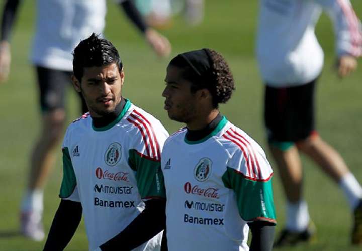 Carlos Vela y Giovani dos Santos son estrellas del fútbol mexicano.