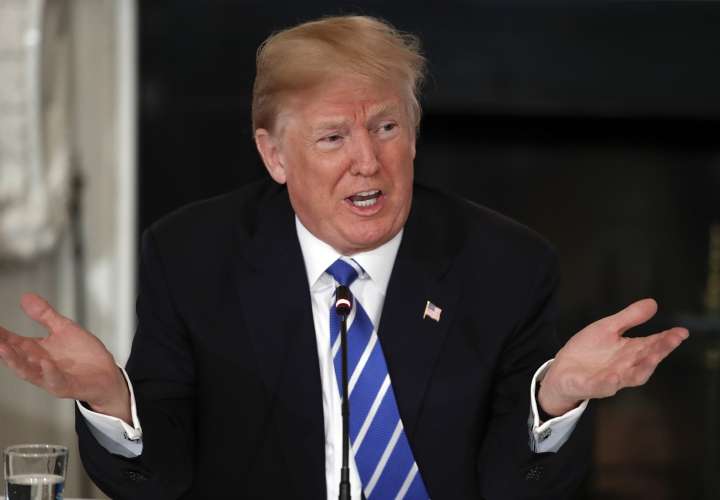 Trump pide 1,600 millones para el muro