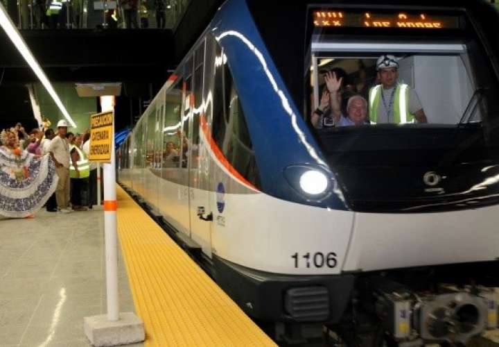 Metro del “Loco” transportó 212 millones de pasajeros