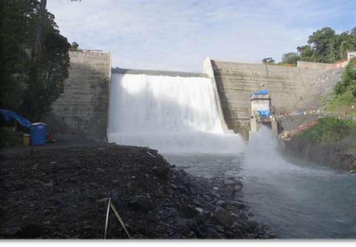 Investigan en Colombia a operadora de hidroeléctrica en Bocas del Toro