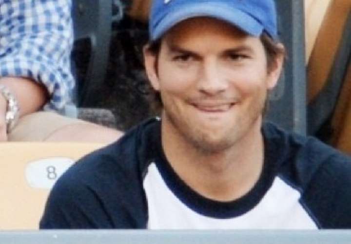Ashton Kutcher habla de cómo superó el divorcio con Demi Moore