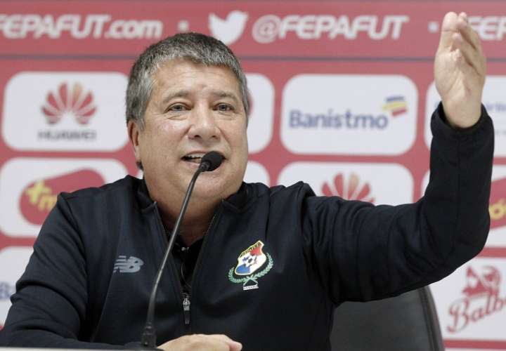 El técnico de la selección de fútbol de Panamá, el colombiano Hernán Darío &quot;Bolillo&quot; Gómez. Foto: EFE