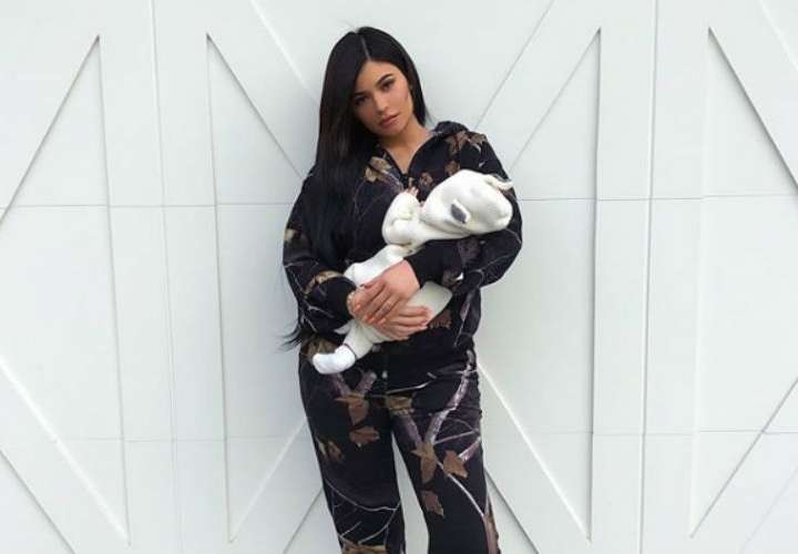 Kylie Jenner hace alarde de su cuerpo tras su embarazo