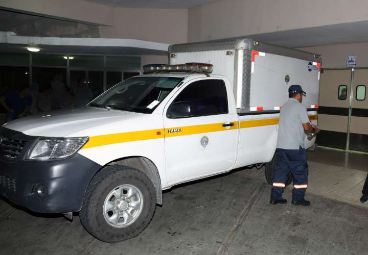 La víctima falleció poco después de ingresar al cuarto de Urgencia del hospital Irma Lourdes Tzanetatos. /  Foto: Alexander  Santamaría