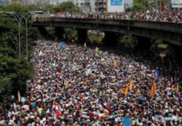 Oposición venezolana retomará protestas para rechazar los comicios ‘fraudulentos’