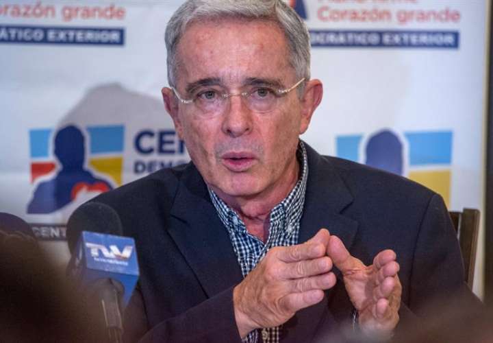 En la imagen, el expresidente y senador colombiano Álvaro Uribe Vélez. EFE Archivo