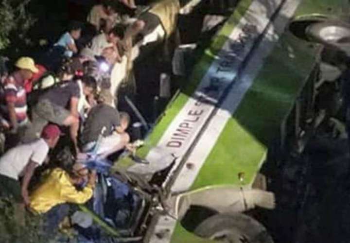 19 muertos tras accidente en Manila