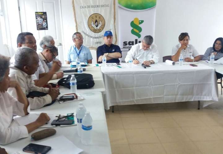 Instalan mesa de diálogo por la salud en Colón