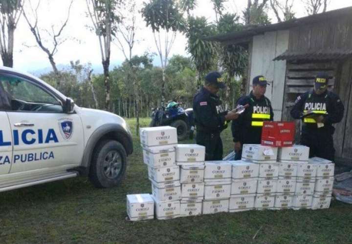 Decomisan licor de contrabando, próximo a la frontera con Panamá