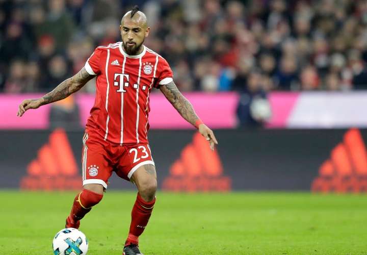 Vidal, baja del Múnich por lesión en una rodilla