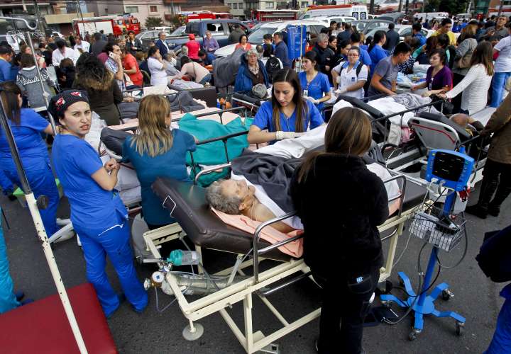 Tres muertos y 46 heridos por una explosión de gas en una clínica de Chile