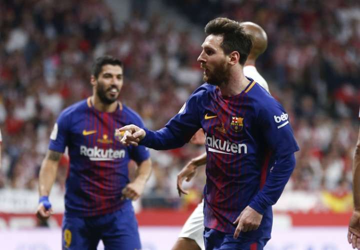 Lionel Messi festeja su anotación. Foto: AP