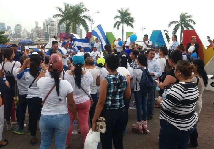Presidente de Nicaragua recula mientras en Panamá piden alto a la represión 