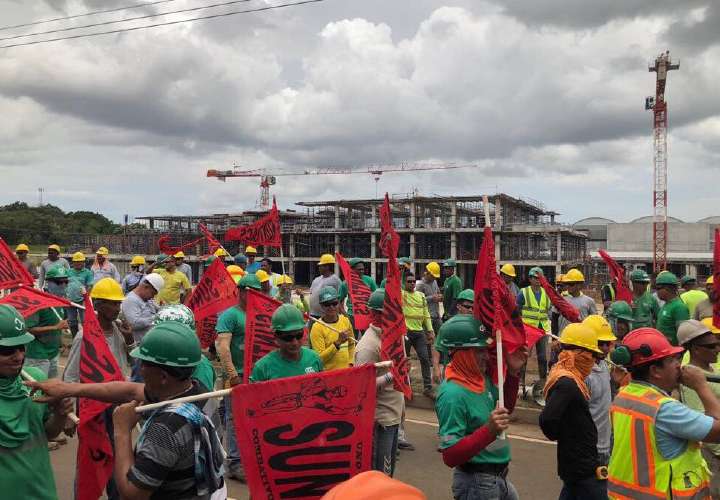 Apede: Ya van $180 millones en pérdidas por huelga en el sector construcción