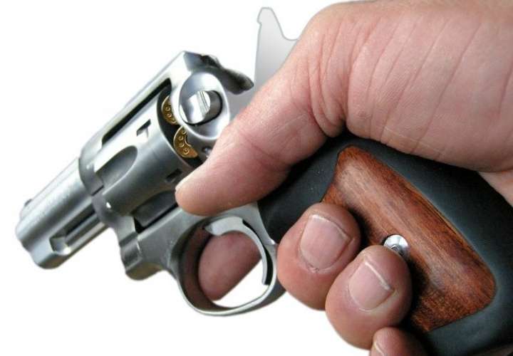 Dos detenidos por robo con arma de juguete