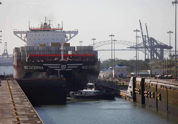El Canal de Panamá logra nuevo récord de tonelaje en mayo