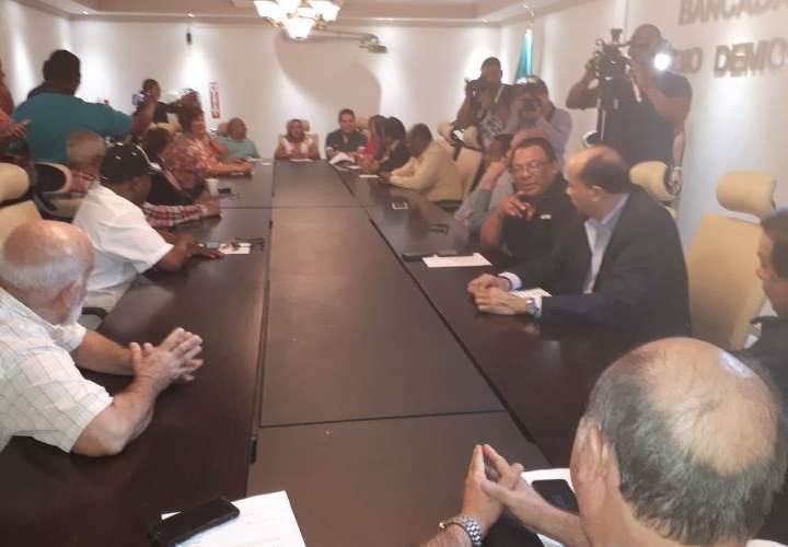 Diputados CD apoyan a Yanibel y piden respetar derechos de ‘El Loco’