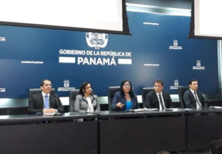  Meduca sin plata para pagarle a los docentes de Panamá Bilingüe