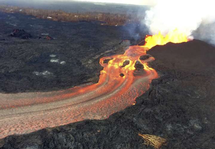 Vista general de la erupción volcánica del Kilauea. Foto: AP