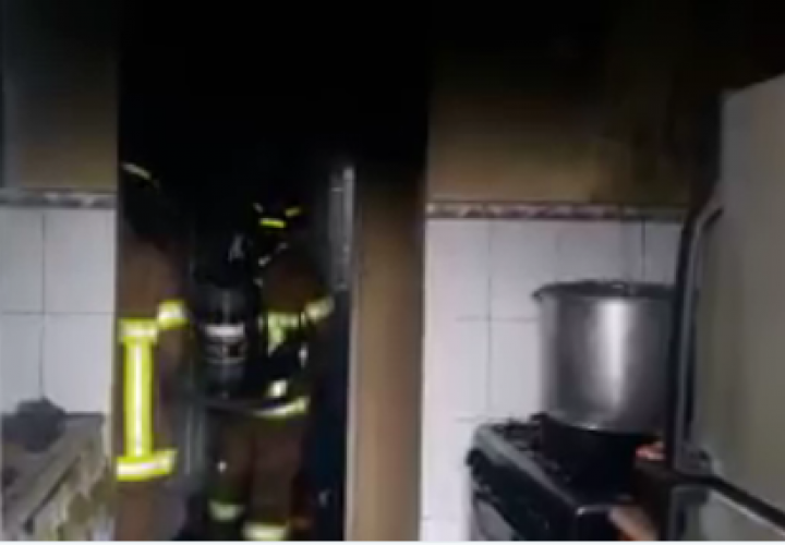Doble conato de incendio en una casa en Colón