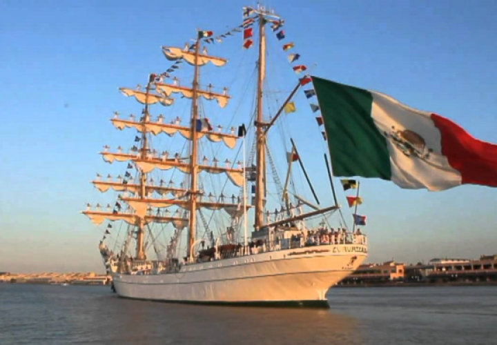 Presidentes de Panamá y Chile darán bienvenida a busques en parada naval